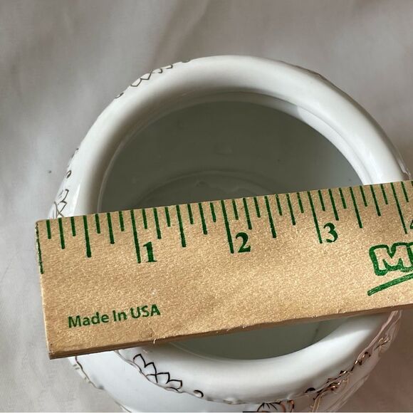 Small White and Gold lotus flower water Lily Ceramic pot planter or for Incense - Picture 11 of 16